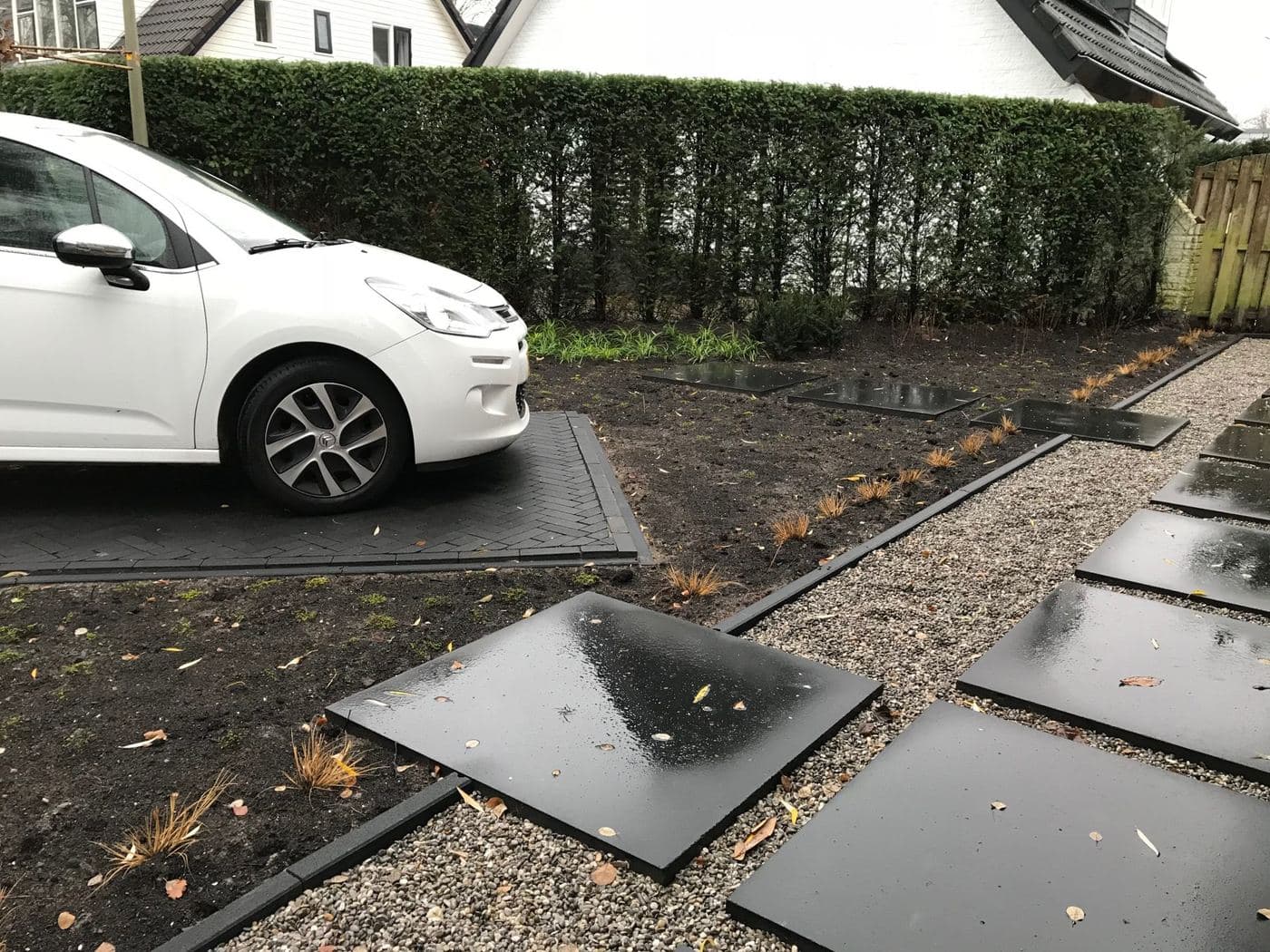 Voortuin, beeld 6 van 7